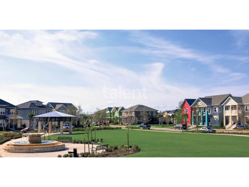 Laureate Park Lofts - Casas em Orlando com ótima localização Piscina Condomínio