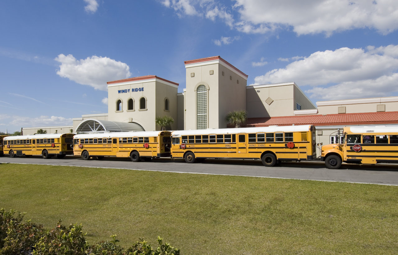 Quais são os bairros com as melhores escolas em Orlando?