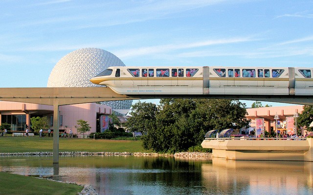 Orlando em crescimento vive era de expansão em aeroporto, estradas e ferrovias