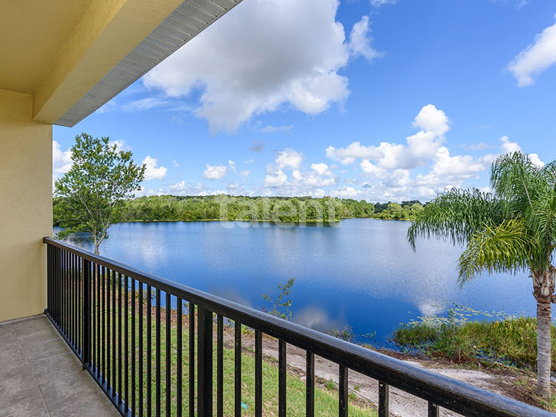 Bridgewater - Comprar casa em Orlando em frente ao lago