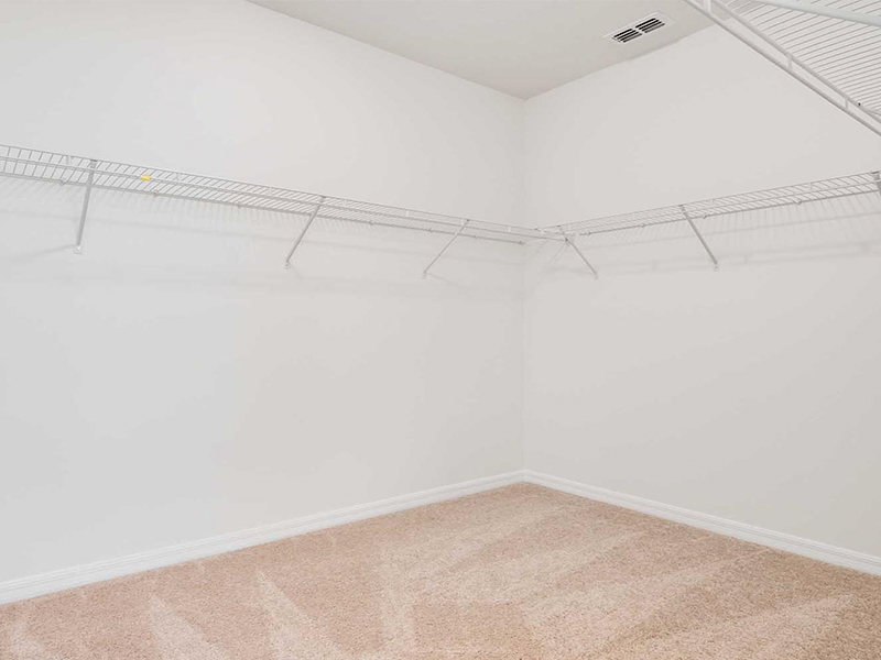 5_master_closet